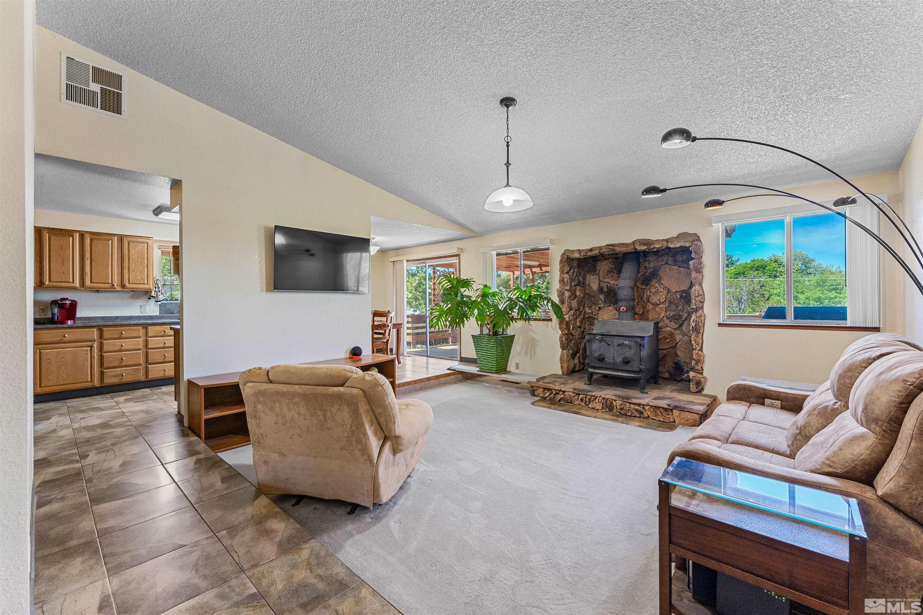 8855 Reservoir Street Reno, NV 89506 - Photo 7 of 40 Photo 7
