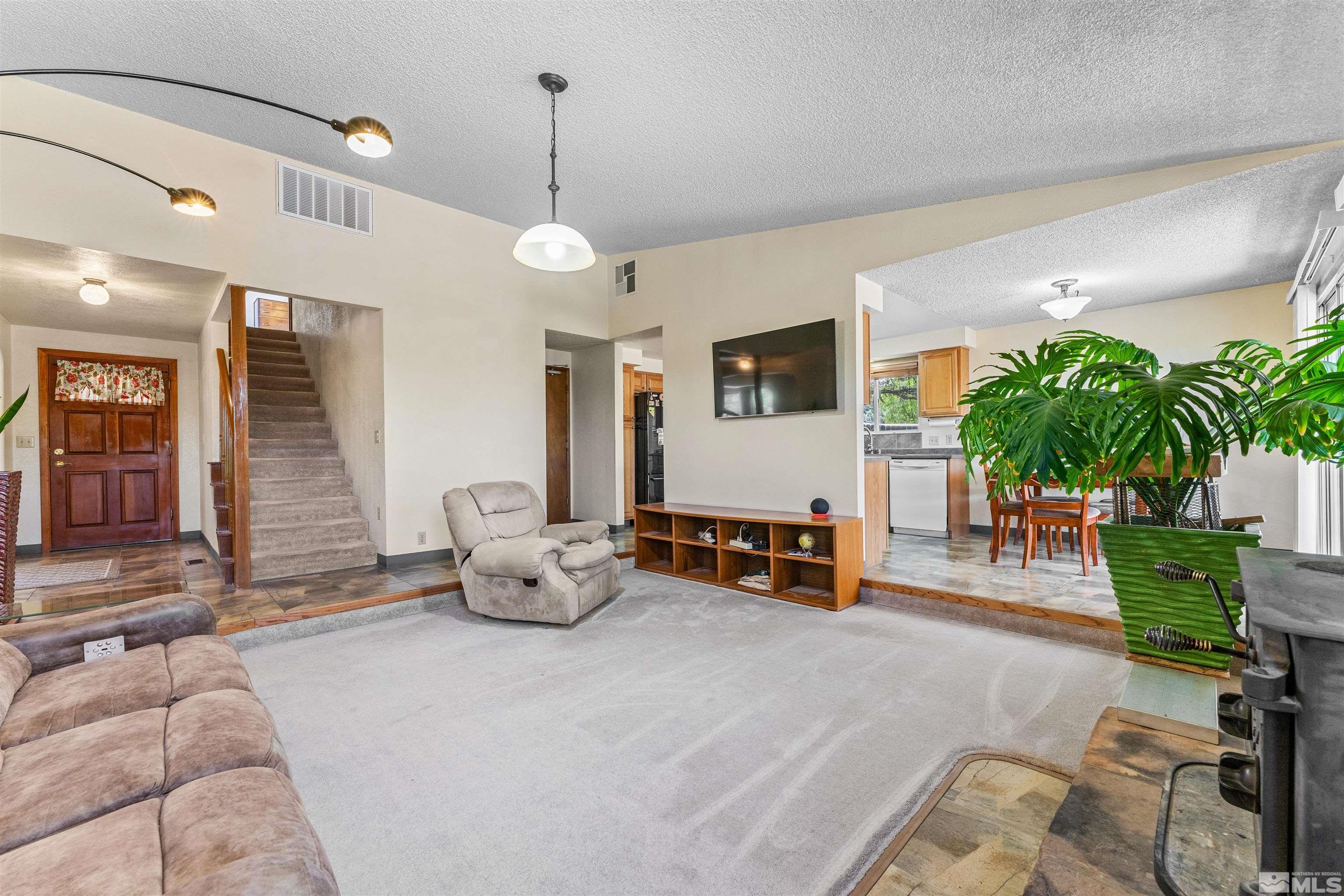 8855 Reservoir Street Reno, NV 89506 - Photo 10 of 40 Photo 10