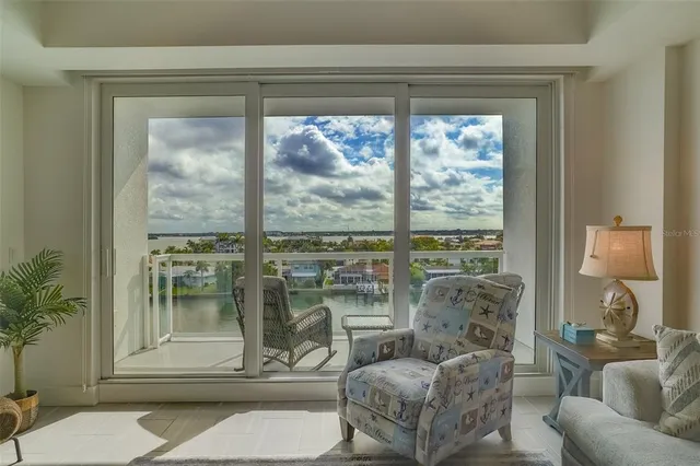 $7,000 | 415 Island Way, Unit 505, Clearwater, FL 33767