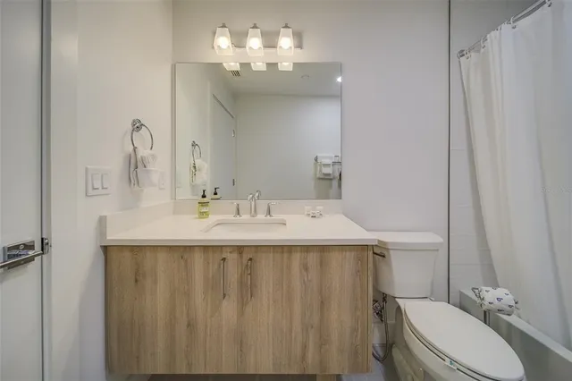 $7,000 | 415 Island Way, Unit 505, Clearwater, FL 33767