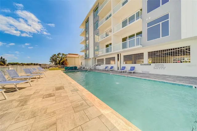 $7,000 | 415 Island Way, Unit 505, Clearwater, FL 33767