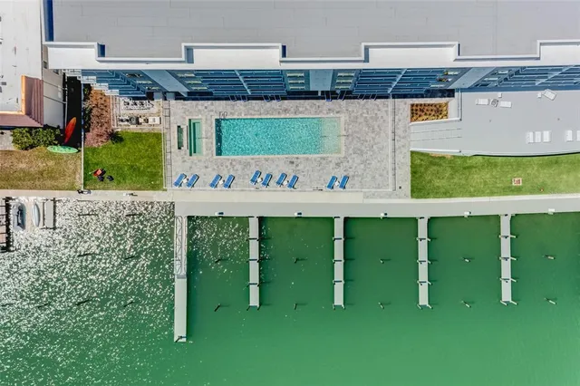 $7,000 | 415 Island Way, Unit 505, Clearwater, FL 33767