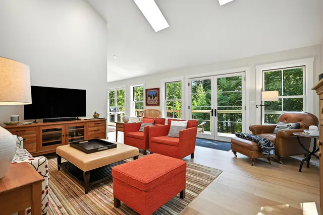 $1,595,000 | 12-14 Dern Lane, Belgrade, ME 04917