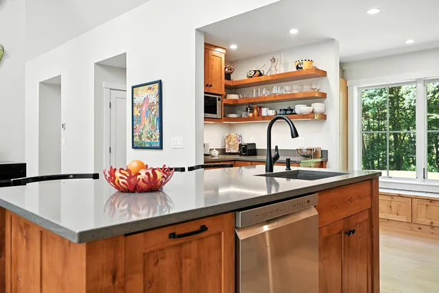 $1,595,000 | 12-14 Dern Lane, Belgrade, ME 04917