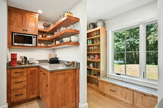 $1,595,000 | 12-14 Dern Lane, Belgrade, ME 04917