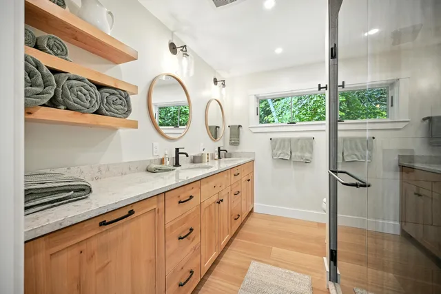 $1,595,000 | 12-14 Dern Lane, Belgrade, ME 04917