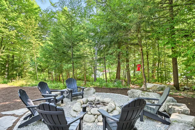 $1,595,000 | 12-14 Dern Lane, Belgrade, ME 04917