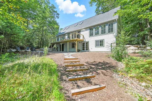 $1,595,000 | 12-14 Dern Lane, Belgrade, ME 04917