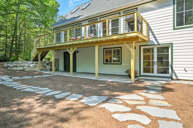 $1,595,000 | 12-14 Dern Lane, Belgrade, ME 04917