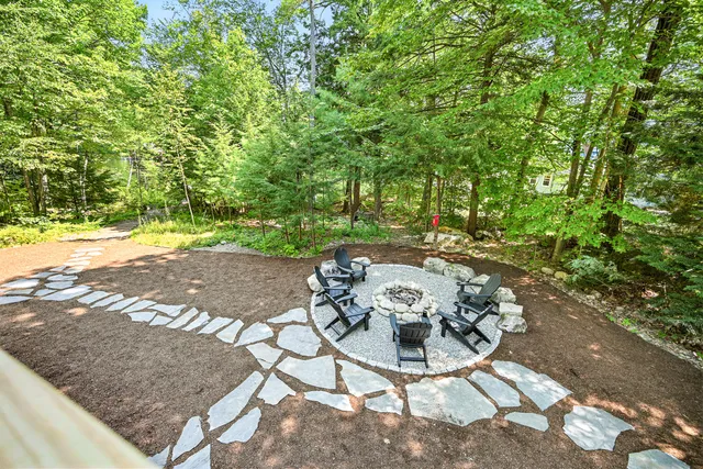 $1,595,000 | 12-14 Dern Lane, Belgrade, ME 04917