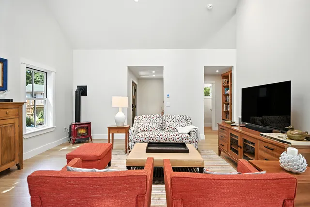 $1,595,000 | 12-14 Dern Lane, Belgrade, ME 04917