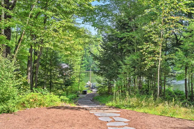 $1,595,000 | 12-14 Dern Lane, Belgrade, ME 04917