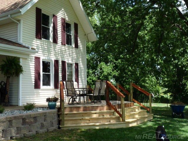 10944 Oatman Road Yale, MI 48097 - Photo 4 of 21 31296197-3.JPG