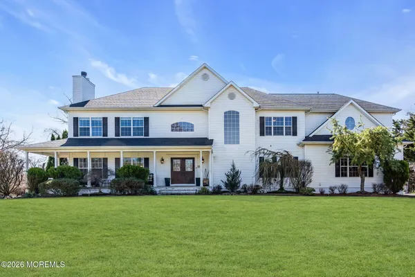 a view of a bench in a patio