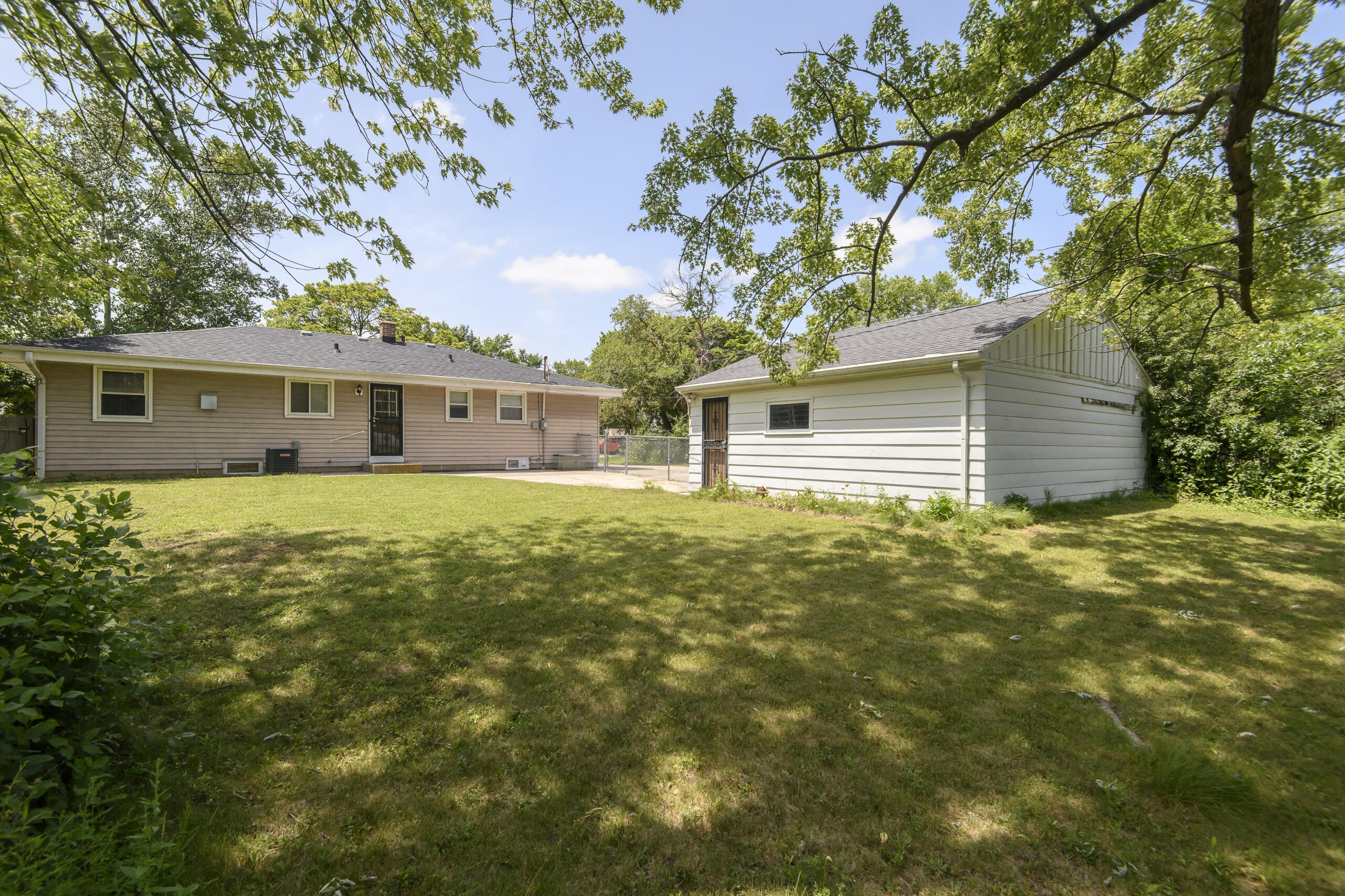 7016 North 86th Street Milwaukee, WI 53224 - Photo 26 of 40 Back yard