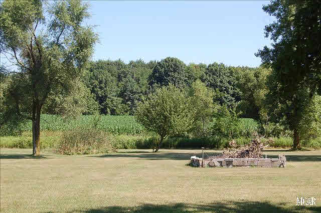 1402 East Monroe Road Tecumseh, MI 49286 - Photo 15 of 17 20015600-14.JPG
