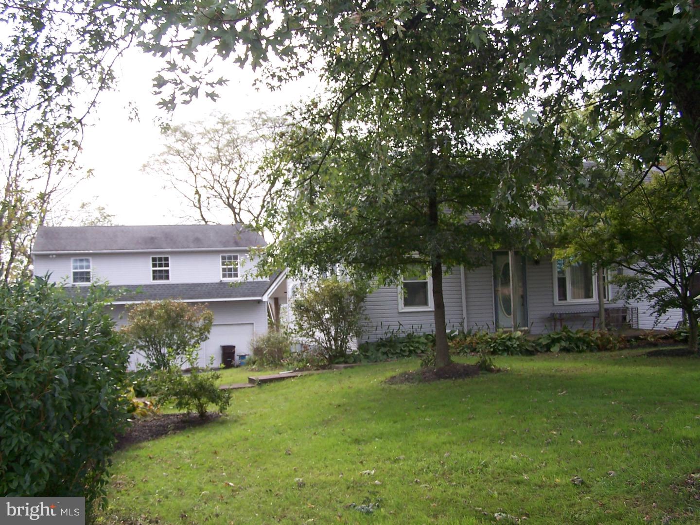 1322 Frye Road Pennsburg, PA 18073 - Photo 3 of 23 Exterior Front