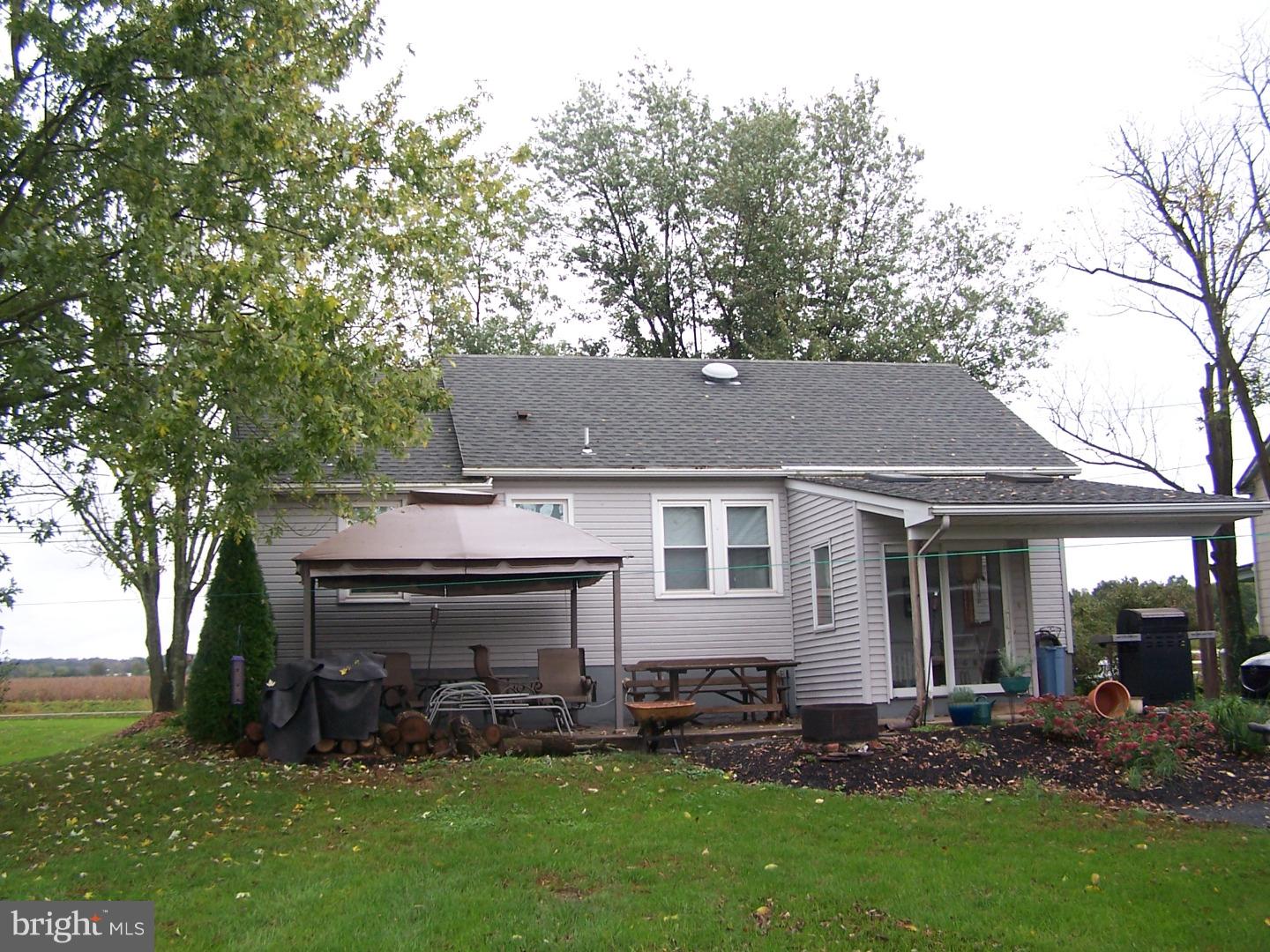 1322 Frye Road Pennsburg, PA 18073 - Photo 7 of 23 Exterior Back