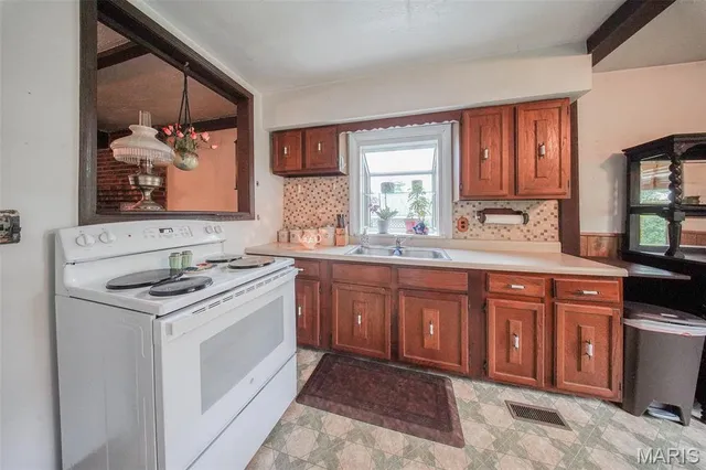 $167,000 | 103 South Ellen Street, Dixon, MO 65459