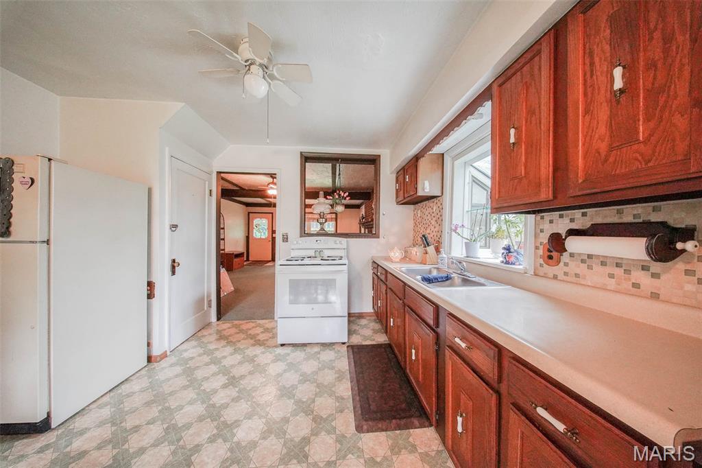 103 South Ellen Street Dixon, MO 65459 - Photo 9 of 43