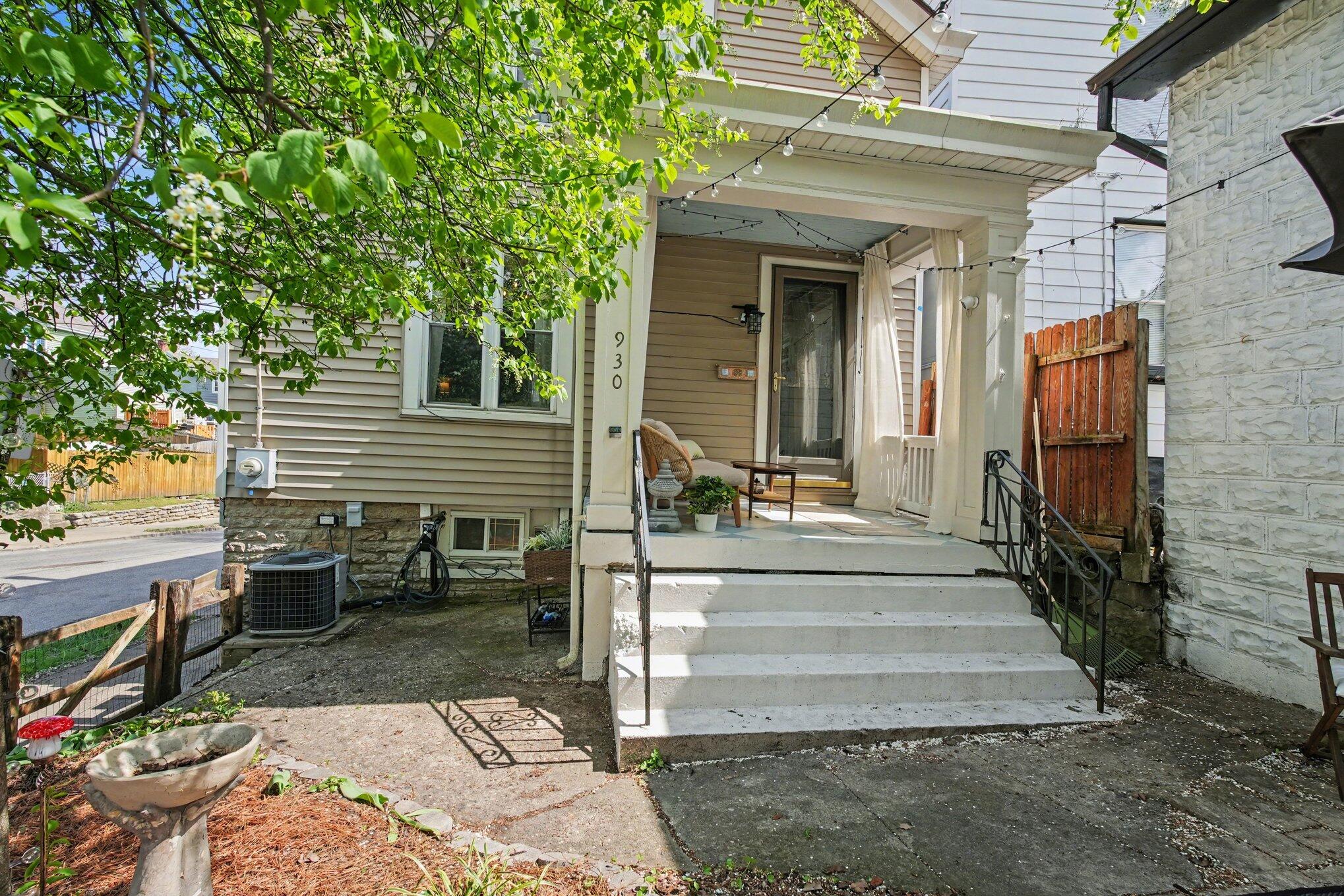 930 Montague Road Covington, KY 41011 - Photo 2 of 32