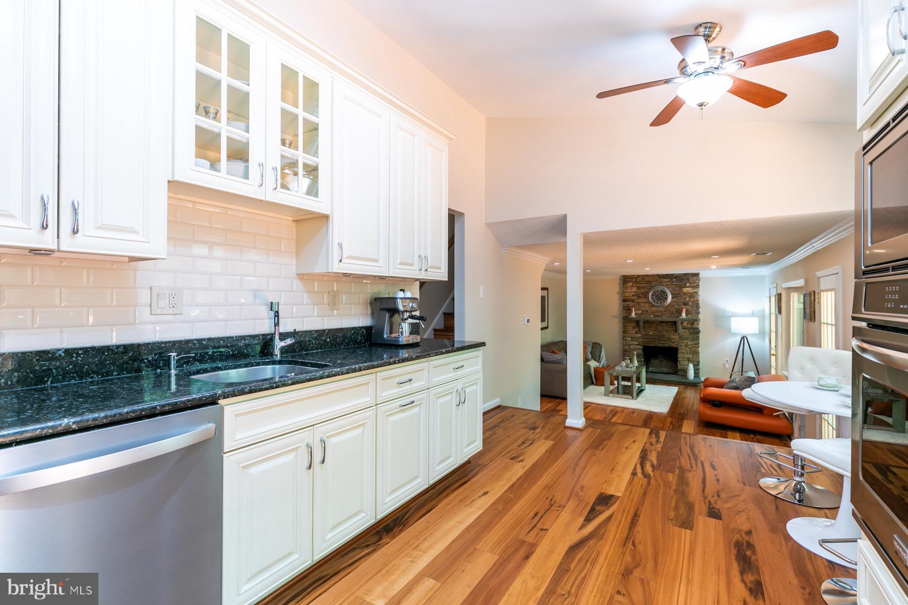 9079 Brook Ford Road Burke, VA 22015 - Photo 8 of 40 Kitchen