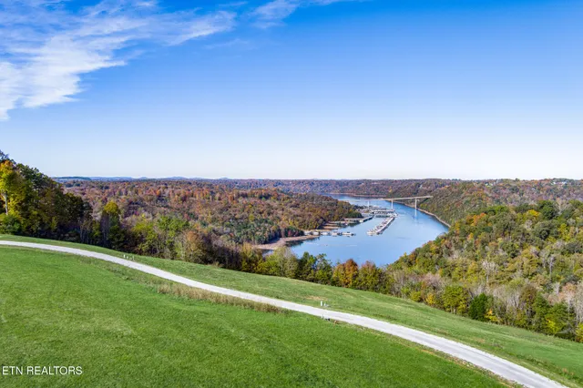 $40,000 | Lot 20 Amonett Circle, Byrdstown, TN 38549