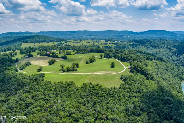 $40,000 | Lot 20 Amonett Circle, Byrdstown, TN 38549