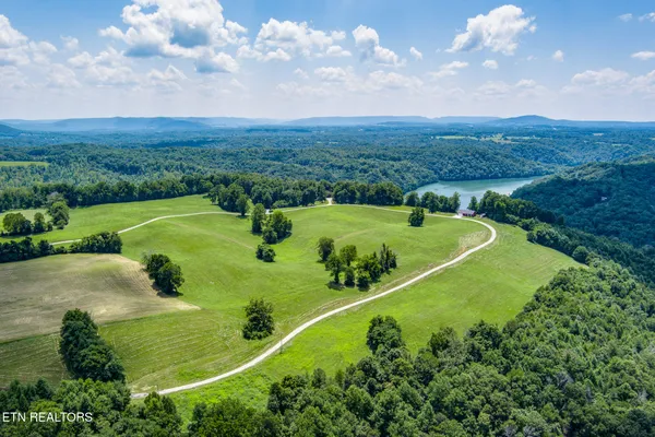 $40,000 | Lot 20 Amonett Circle, Byrdstown, TN 38549
