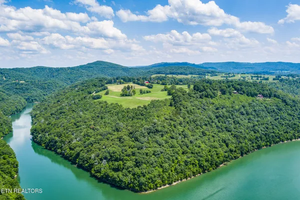 $40,000 | Lot 20 Amonett Circle, Byrdstown, TN 38549