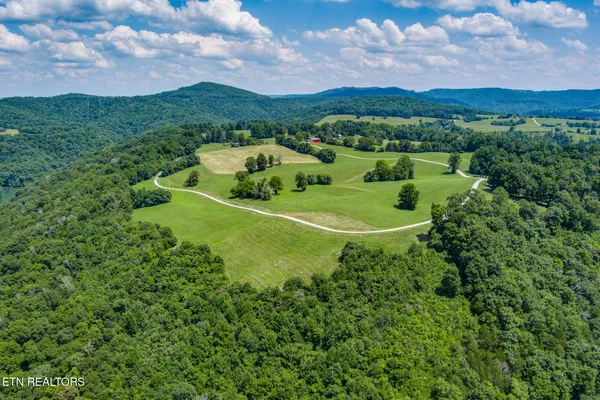 $40,000 | Lot 20 Amonett Circle, Byrdstown, TN 38549