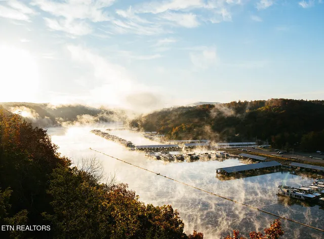 $40,000 | Lot 20 Amonett Circle, Byrdstown, TN 38549