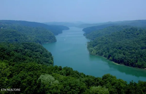 $40,000 | Lot 20 Amonett Circle, Byrdstown, TN 38549
