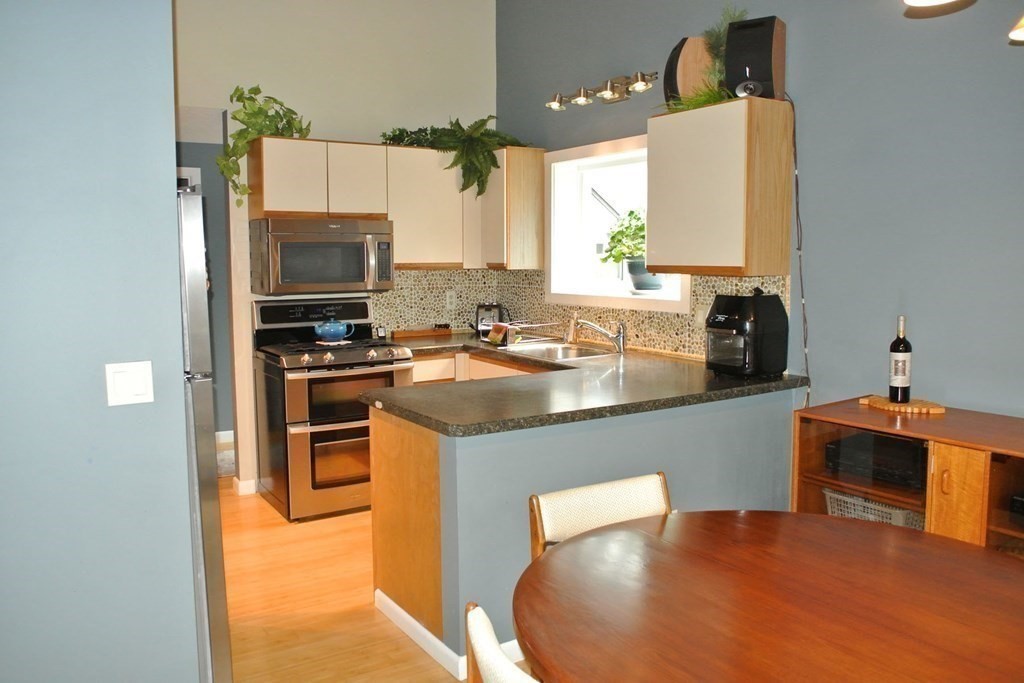 106 Shellback Way, Unit 106 Mashpee, MA 02649 - Photo 7 of 21 Gallery Image 7