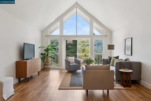 $649,000 | 124 Ascot Court, Unit B, Moraga, CA 94556