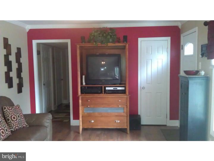 260 Cardiff Road Fairless Hills, PA 19030 - Photo 13 of 22 Gallery Image 13