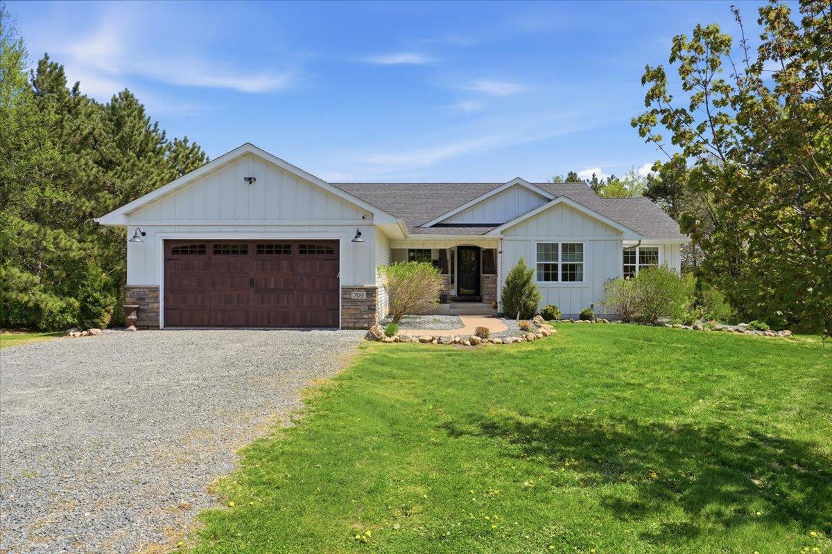 709 North Bay Road Somerset, WI 54025 - Photo 2 of 31