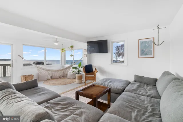 $3,500 | 7609 Iroquois Avenue, Baltimore, MD 21219