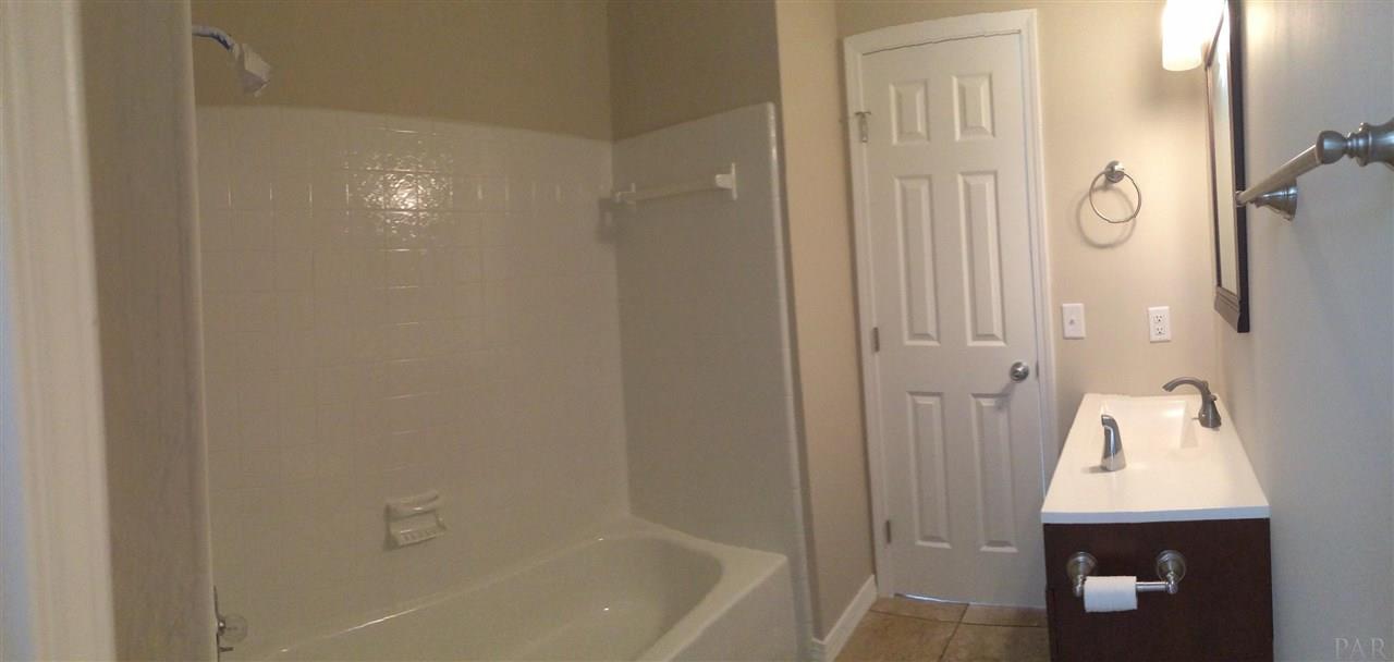 5601 Northrop Road Milton, FL 32570 - Photo 13 of 19 Gallery Image 13