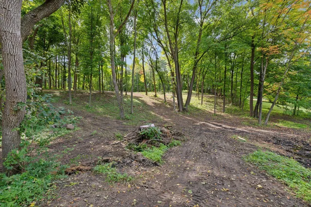 $3,285,000 | 305 North Shore Drive West, Minnetrista, MN 55364