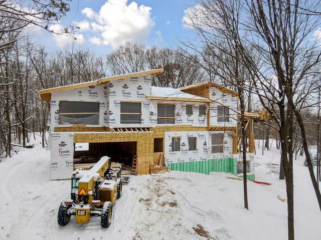 $3,285,000 | 305 North Shore Drive West, Minnetrista, MN 55364