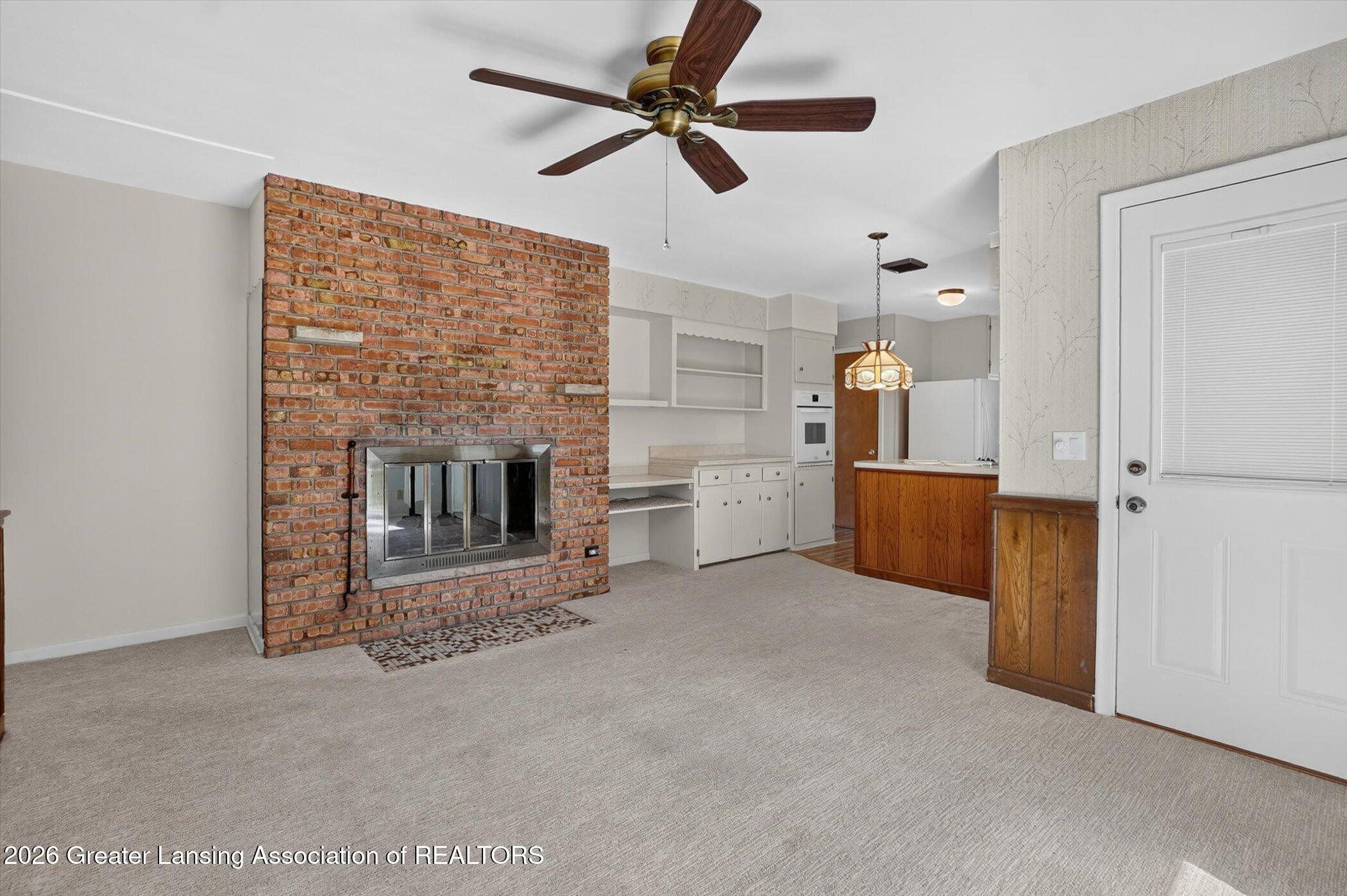 2106 Byrnes Road Lansing, MI 48906 - Photo 10 of 51 15-2106-Byrnes-Rd-WindowStill-Photograph