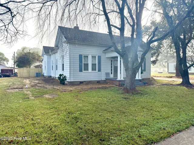 $189,000 | 203 South Main Street, Lucama, NC 27851