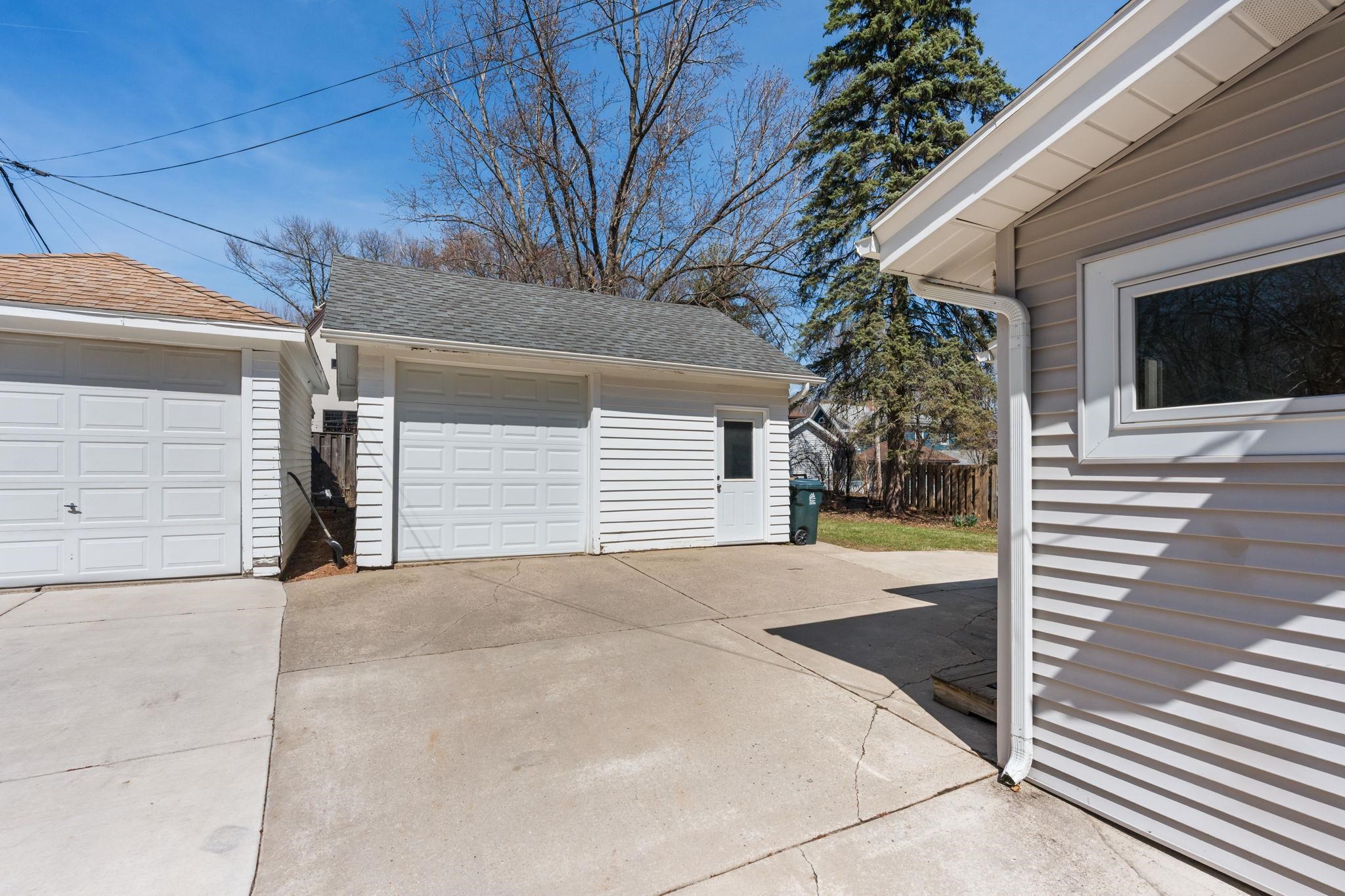 2218 Hillington Way Madison, WI 53726 - Photo 39 of 48