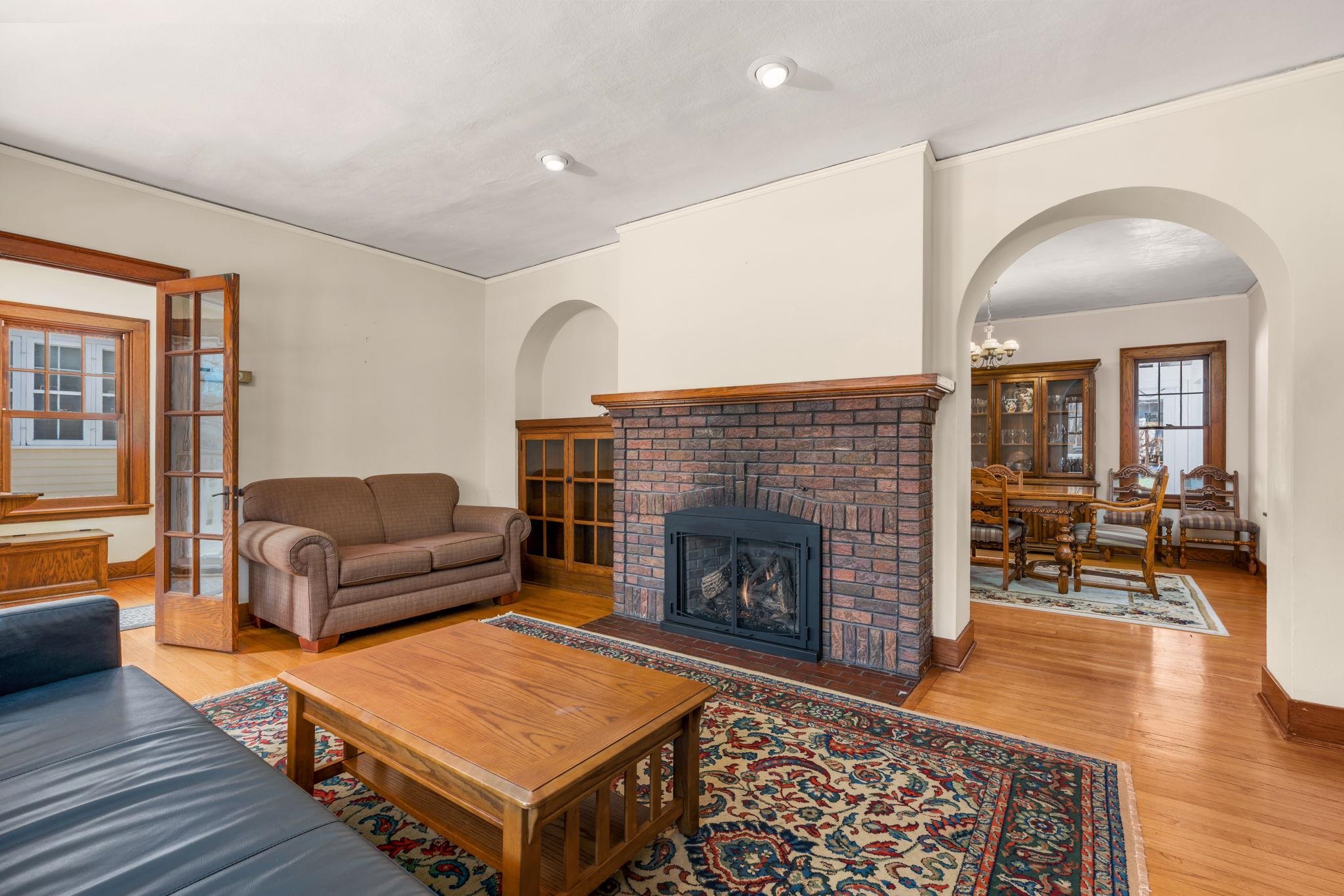 2218 Hillington Way Madison, WI 53726 - Photo 8 of 48