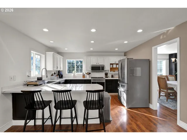 $650,000 | 1040 Arcadia Drive, Roseburg, OR 97471