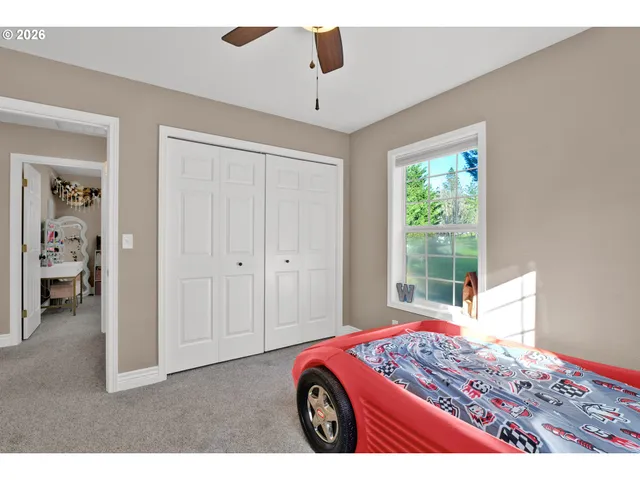 $650,000 | 1040 Arcadia Drive, Roseburg, OR 97471