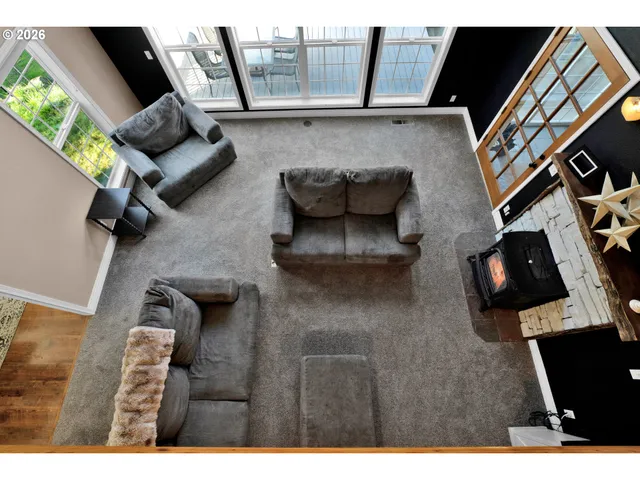 $650,000 | 1040 Arcadia Drive, Roseburg, OR 97471