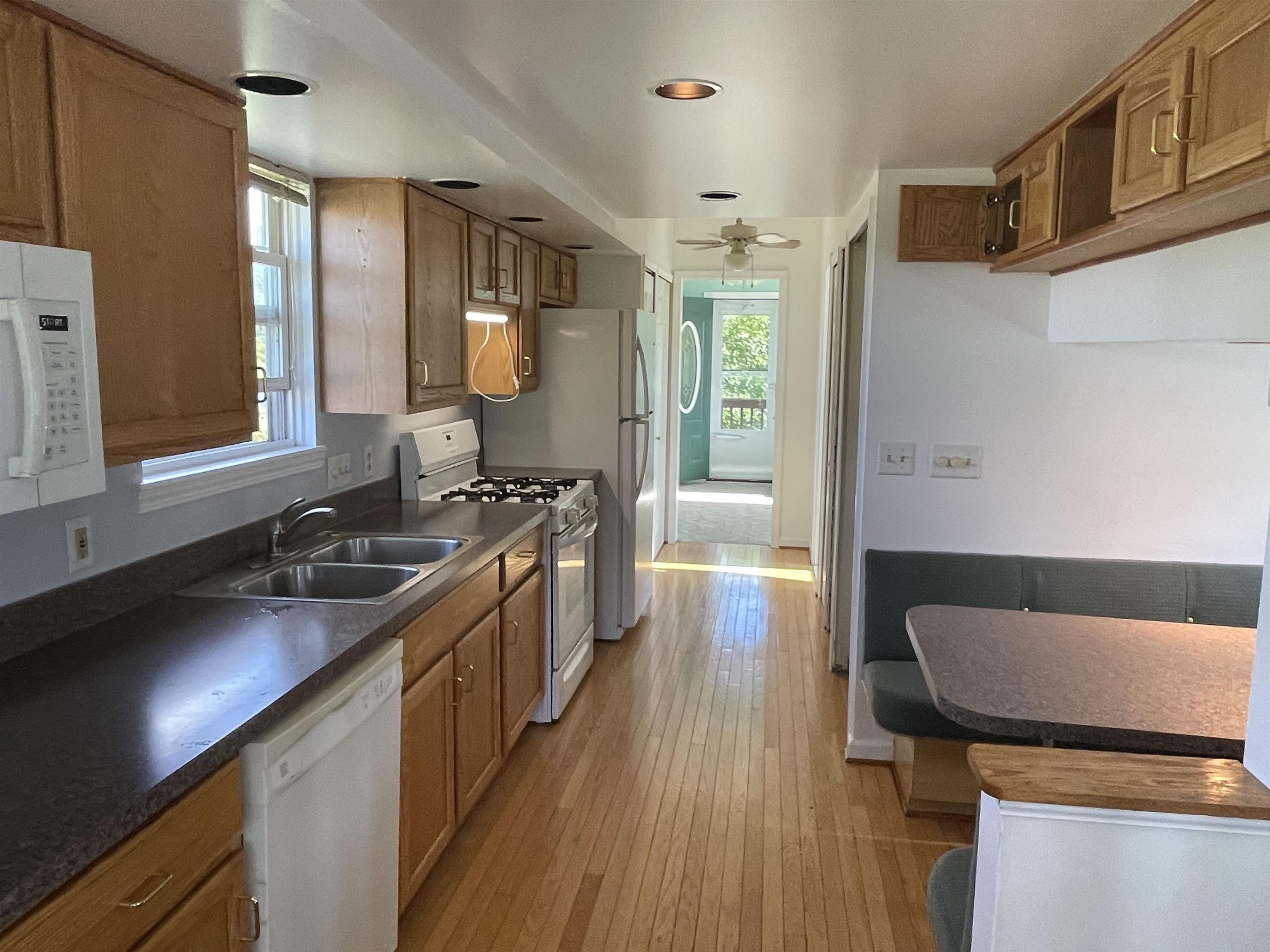 2246 West Huron Road Standish, MI 48658 - Photo 33 of 72 1904257-35.JPG
