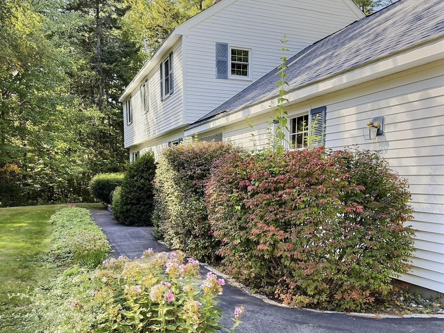 195 Pine Hill Road New London, NH 03257 - Photo 23 of 24